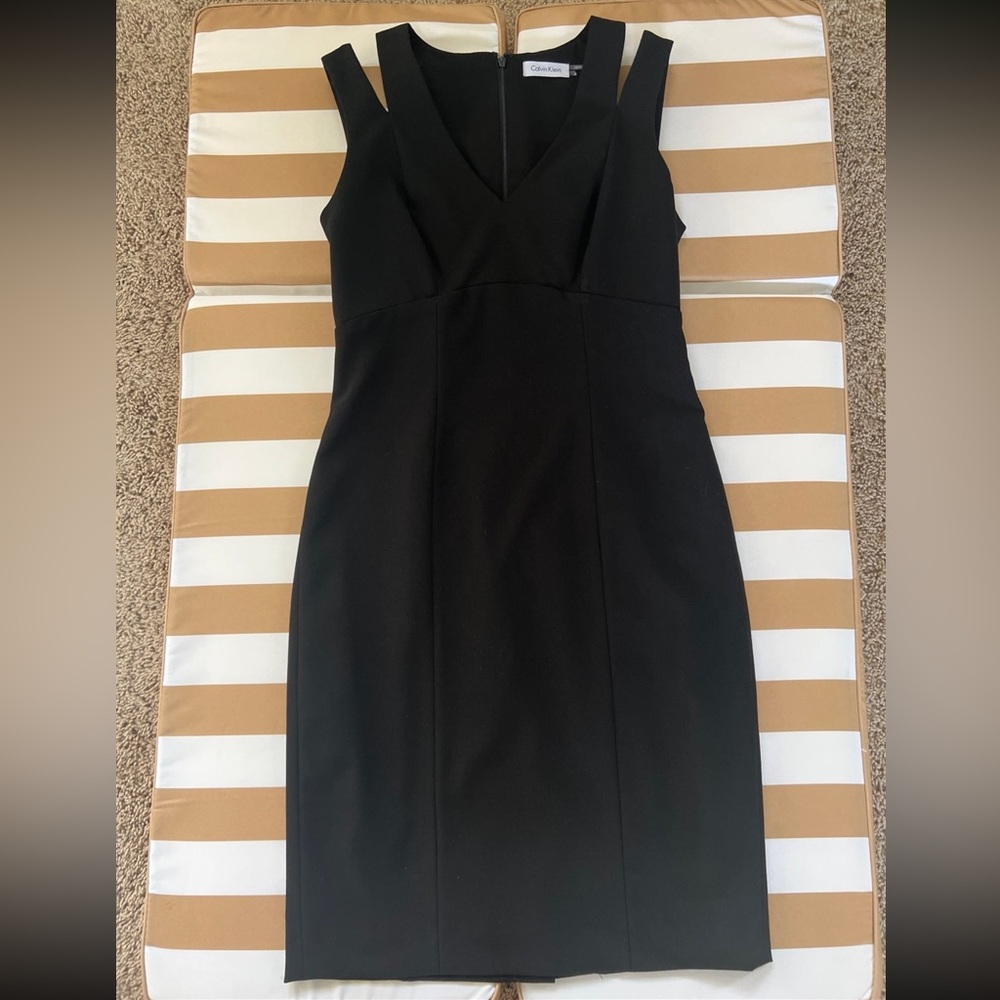 Calvin Klein Cocktail and Party Dress Size 4